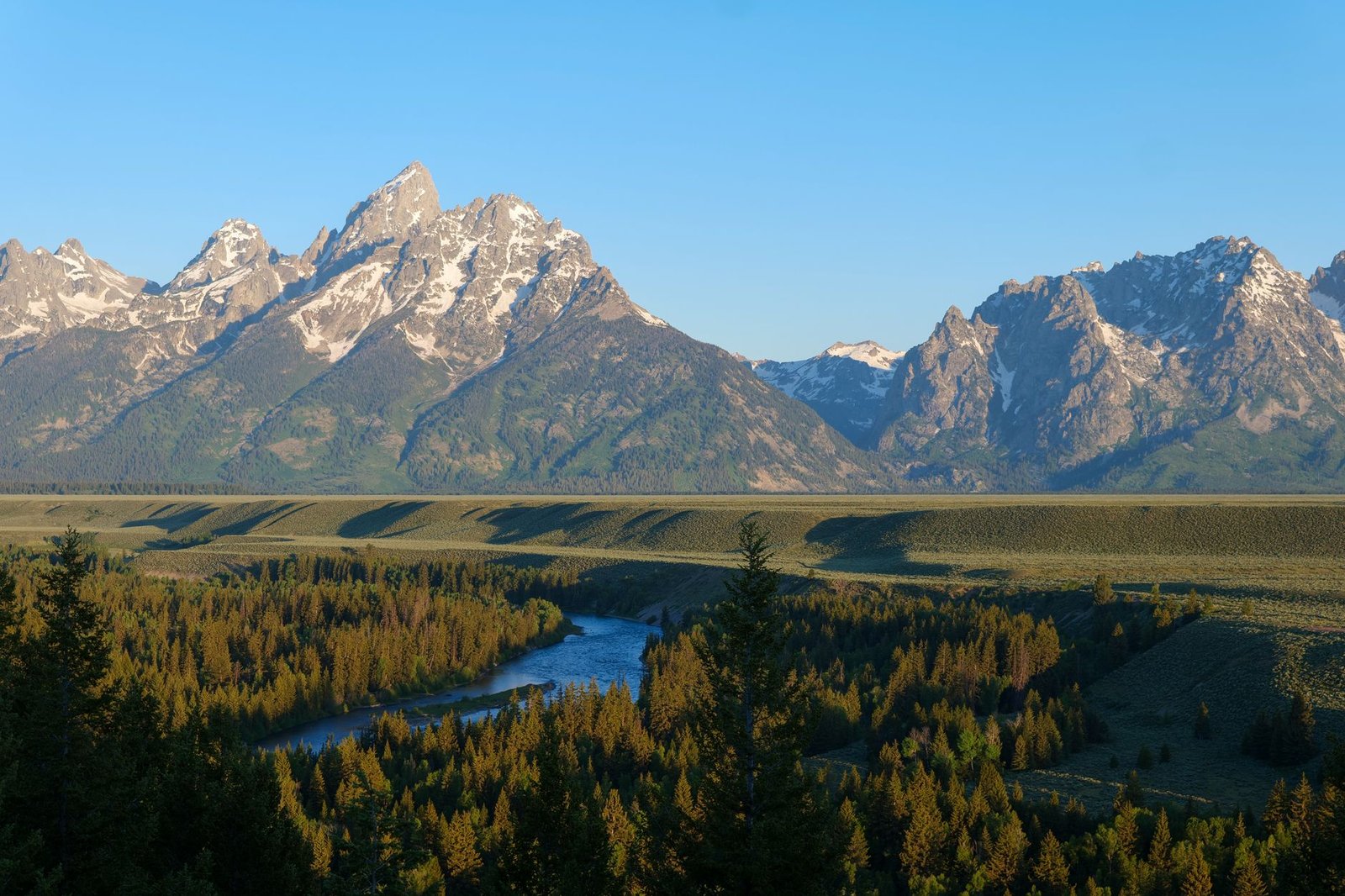 Teton Pass Towing Restrictions: Safe Mountain Routes for RVs