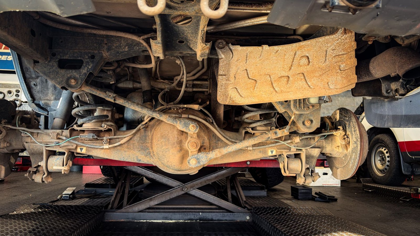 Post-Labor Day RV Axle Inspection 2026: Detecting Stress and Spindle Fatigue